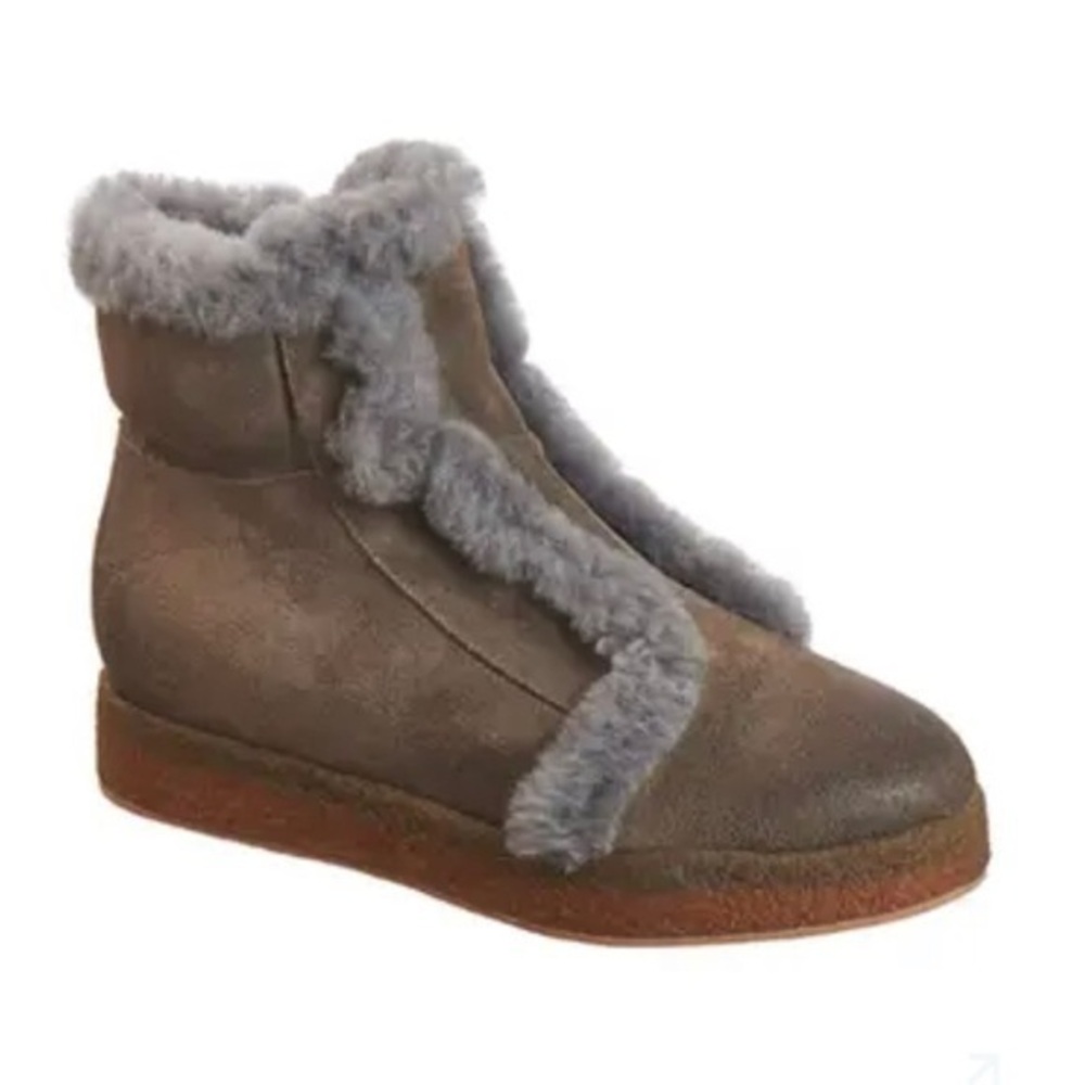 ANTELOPE Fur Trimmed Leather Booties